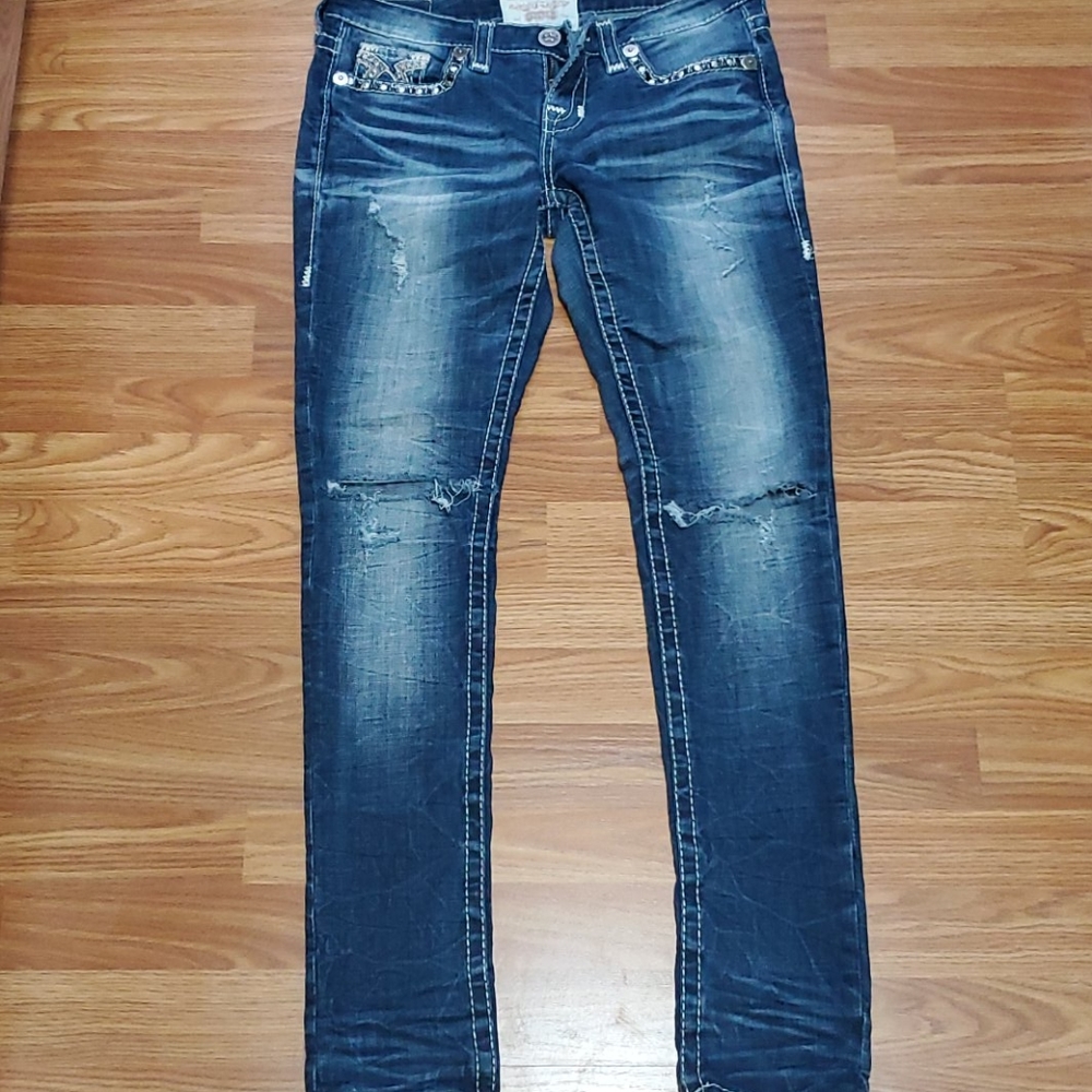 Big Star ripped knee jeans